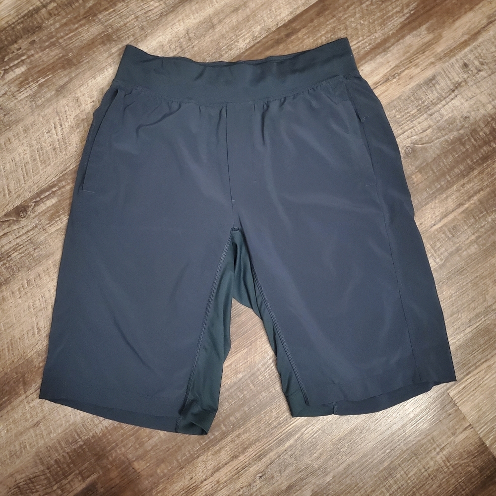 Lululemon T.H.E. Short Size Small S Green Blue Color